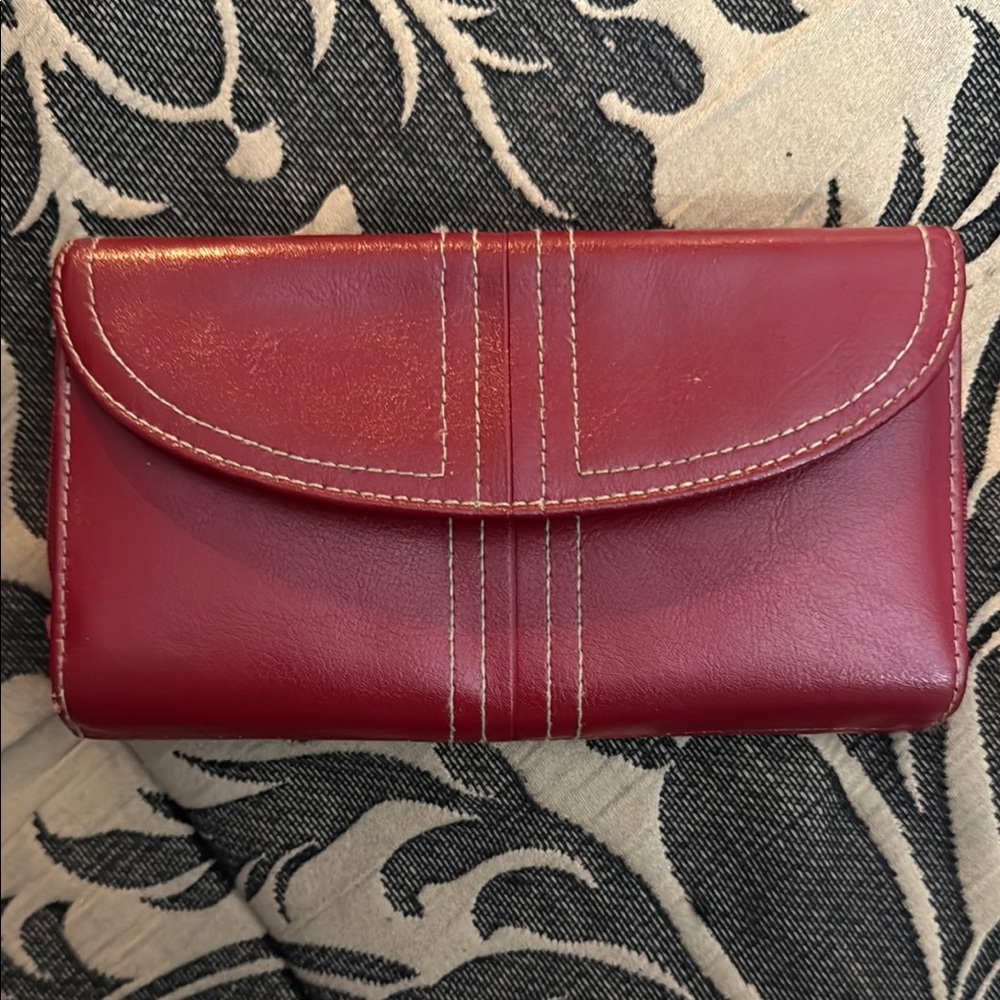 Buxton Red Leather Women's Wallet